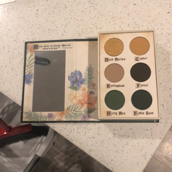 Storybook Cosmetics Robin Hood - Picture 3 of 4